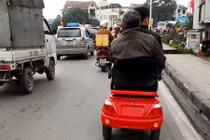 "Siêu xe" kinh dị chỉ có tại Việt Nam ngày Tết