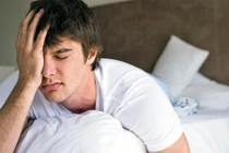 Video: 6 tác hại của ngủ nướng quá nhiều