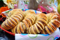 Video: Cách làm bánh mì khoai môn thơm ngon hết ý