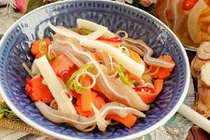 Video: ​Cách làm món tai heo ngâm củ cải thơm ngon, đã miệng