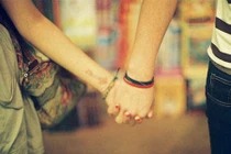 Video: Tình còn ấm, xin giữ chặt tay nhau