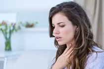 Video: Đây là lý do đừng coi thường chứng đau họng lúc nửa đêm