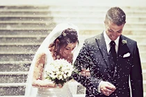 Video: Mình cưới nhau đi anh, em 25 rồi