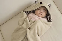Video: Bé viêm hô hấp vì cách ủ ấm sai lầm của người lớn