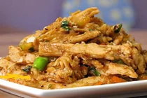 Video: Cách làm mì căn xào sả ớt thơm ngon, hấp dẫn