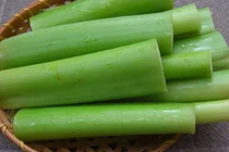 Video: Tác hại khôn lường khi ăn dọc mùng sai cách