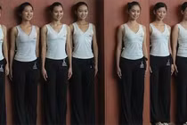 Video: Mỗi ngày đứng dựa vào tường 5 phút, sẽ thấy điều kỳ diệu