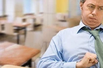 Video: Cảnh giác hiện tượng trào ngược thức ăn, khả năng mắc bệnh ung thư