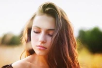 Video: Yêu thêm lần nữa được không anh?