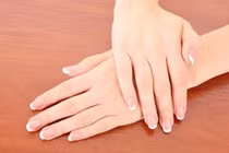 Video: Phụ nữ có 5 dấu hiệu này trên bàn tay, chắc chắn cả đời giàu sang