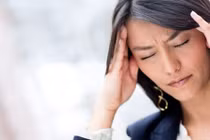 Video: Tại sao chúng ta thấy chóng mặt khi đứng lên?