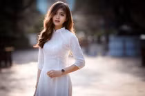 Video: Cô gái mọi đàn ông đều say mê