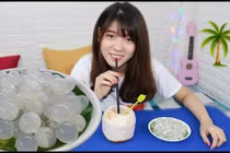 Video: Cách làm thạch dừa bi, trà sữa trong trái dừa ngon tuyệt