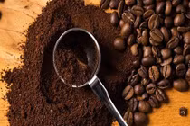 Video: 7 tác dụng hữu ích khiến bã cà phê là một bảo bối