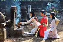 Video: Tết Thanh Minh làm điều này cả năm gia đạo ấm êm phúc lộc đầy nhà