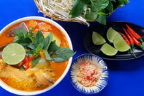 Video: Cách làm canh bún cà ri gà ngon ngất ngây 