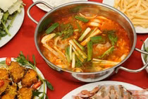 Video: Cách làm lẩu bò sa tế ngon thơm đãi cả nhà