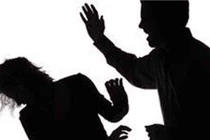 Video: Đàn ông đánh vợ, bỏ đi đừng tiếc