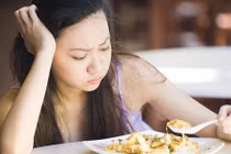 Video: 12 dấu hiệu cảnh báo gan bị tổn thương nặng nề