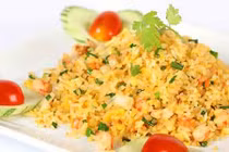 Video: Cách làm cơm chiên hải sản thơm giòn