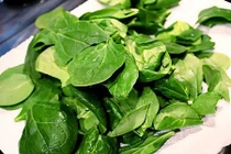 Video: Uống sinh tố rau này mỗi ngày, mỡ bụng giảm nhanh thần kỳ