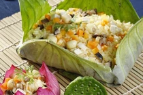 Video: Cách làm cơm chiên hạt sen siêu thơm ngon rất dễ dàng