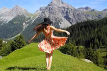 Video: Tâm hồn nhẹ nhàng, bệnh tật tiêu tan bởi lắng nghe điều này mỗi tối