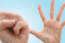 Video: Tướng tay thế này, tiền nhiều cả đời tiêu không hết