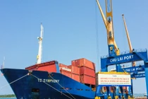 THACO xuất khẩu hơn 200 ôtô và linh kiện trong ngày ra quân đầu năm Tân Sửu