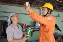 EVN HANOI triển khai nhiều hoạt động trong tháng tri ân khách hàng