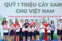 Quỹ sữa vươn cao VN và 1 triệu cây xanh tổ chức lễ trồng cây, trao sữa
