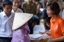 EVN HANOI ủng hộ hơn 1,5 tỷ đồng vì đồng bào miền Trung