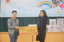 Sinh viên DynaGen mang Tết ấm đến cho trẻ em có hoàn cảnh đặc biệt