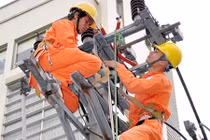 Khẩn trương hoàn thiện các công trình đảm bảo cấp điện mùa khô, tháng hè