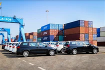 Thaco xuất khẩu ô tô qua Thái Lan