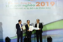 Ngân hàng và doanh nghiệp của bầu Hiển tiếp tục ủng hộ phòng chống COVID-19 