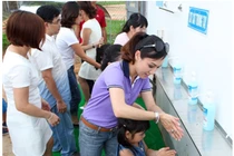 "Tôi yên tâm khi chọn được sữa thuần khiết cho con!"