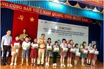 Học sinh Bình Phước hào hứng với "Toyota cùng em học an toàn giao thông 2021"