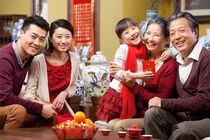 Cảnh báo nguy cơ trẻ biếng ăn trong ngày Tết