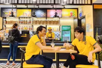 Đồ uống Văn Toàn, Tuấn Anh thích mê tại cà phê Ông Bầu