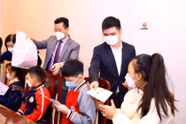 T&T Group trao quà cho trẻ em khó khăn tại Hà Nội