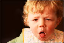 Bé bị ho đêm – Cả nhà cùng thức, làm sao đây? 