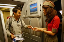 Những câu chuyện cảm động trên chuyến bay thương nhớ!