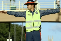 Mật Mã Song Sinh: Cardo “mê hoặc” khi nhảy để điều tiết giao thông