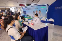 Hàng ngàn người dùng xếp hàng trải nghiệm tại Triển lãm Viện Nghiên cứu Dinh dưỡng Nutifood Thụy Điển