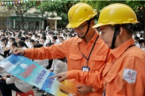 EVN HANOI triển khai tuyên truyền tiết kiệm điện tại 198 trường học