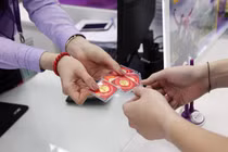 Tại sao vàng được chọn để cúng Thần Tài?