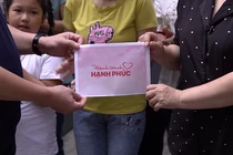 “Đại dịch đi qua, tôi vô tình làm mẹ của 6 đứa trẻ”