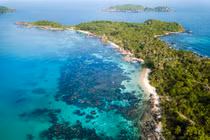 Vẻ đẹp mê hồn của Nam Phú Quốc nhìn từ cabin cáp treo Hòn Thơm