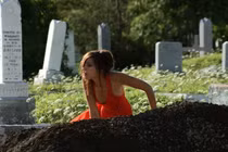 Thám Tử Doyle: Jack gặp rắc rối với “cô gái bên nấm mồ” 